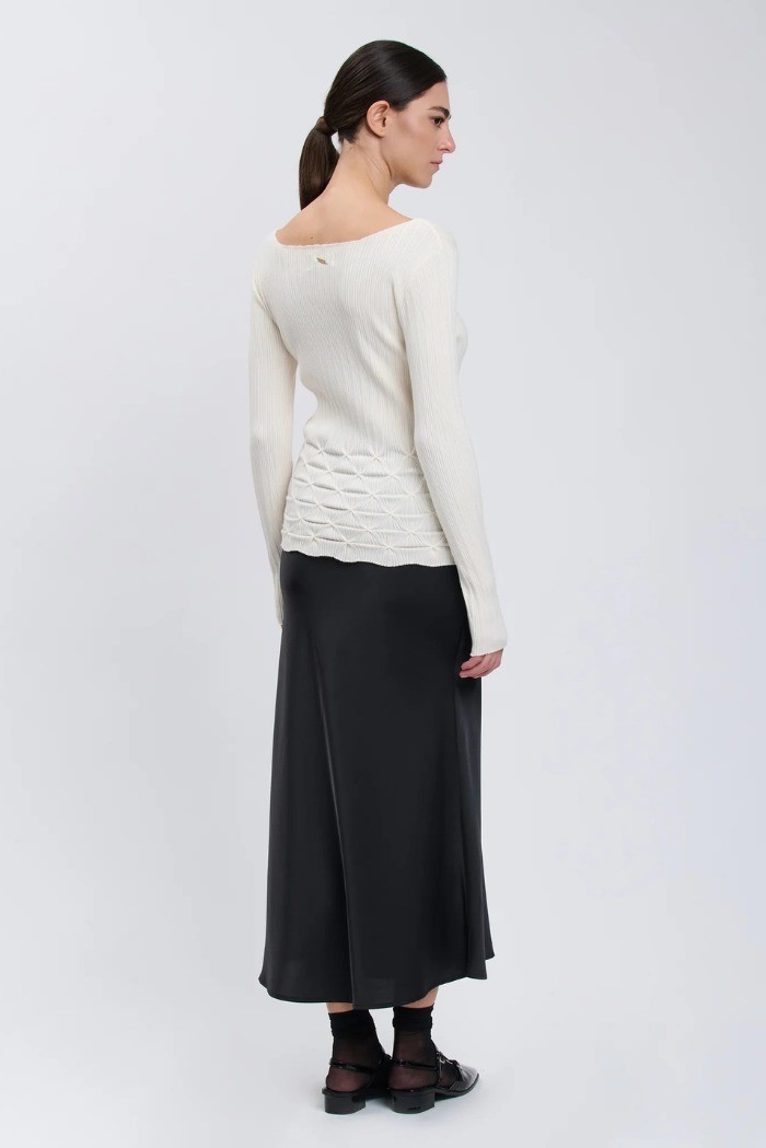 Influencer maglia a costine con scollo ampio 04h93097 [f9979405]