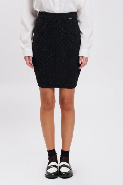 Influencer gonna mini in maglia con lurex 04j7816 — 805219040076732_1
