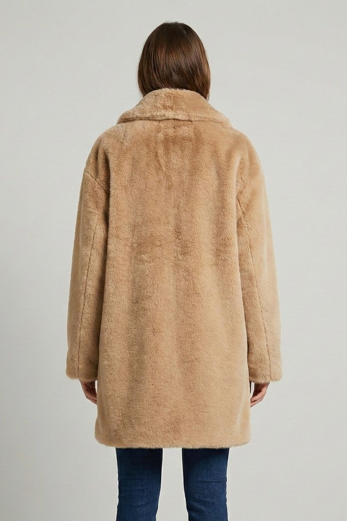 Markup cappotto con effetto pelliccia mw9640628 [15b3b52d]