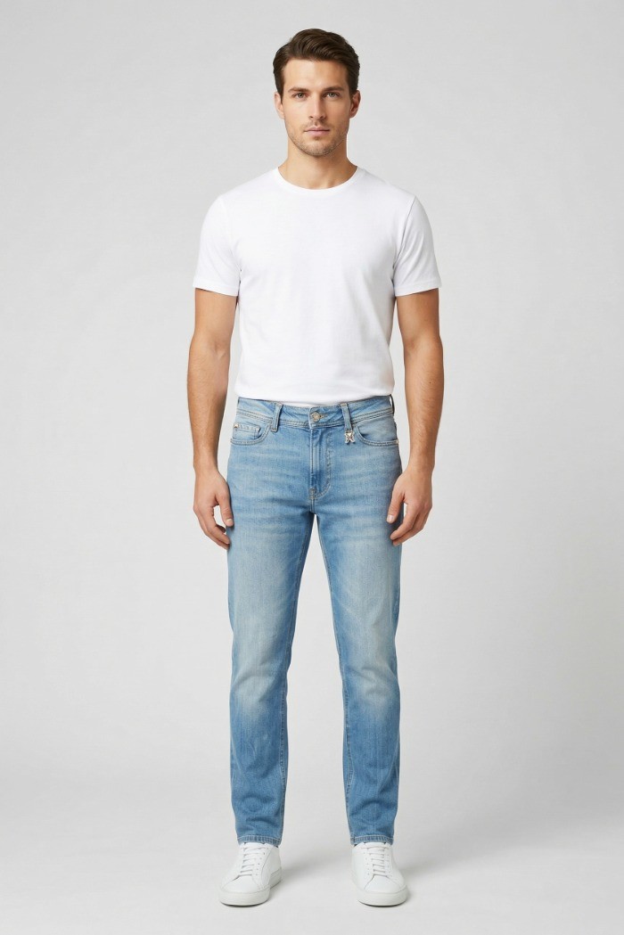 John Richmond jeans slim tapered fit in denim di cotone Sibby UMP26222JE [5a78b4f3]