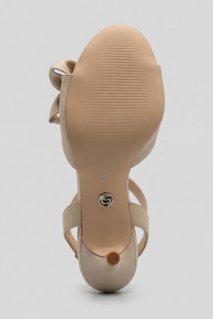 Gold & Gold sandalo con cinturino e fiocco FG02 [70e29f23]
