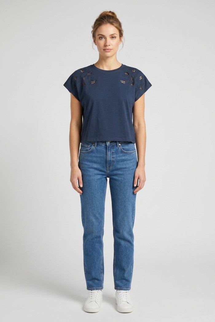 Fresh Flower t-shirt in cotone con dettagli traforati sulle spalle FD552 [7550be7a]