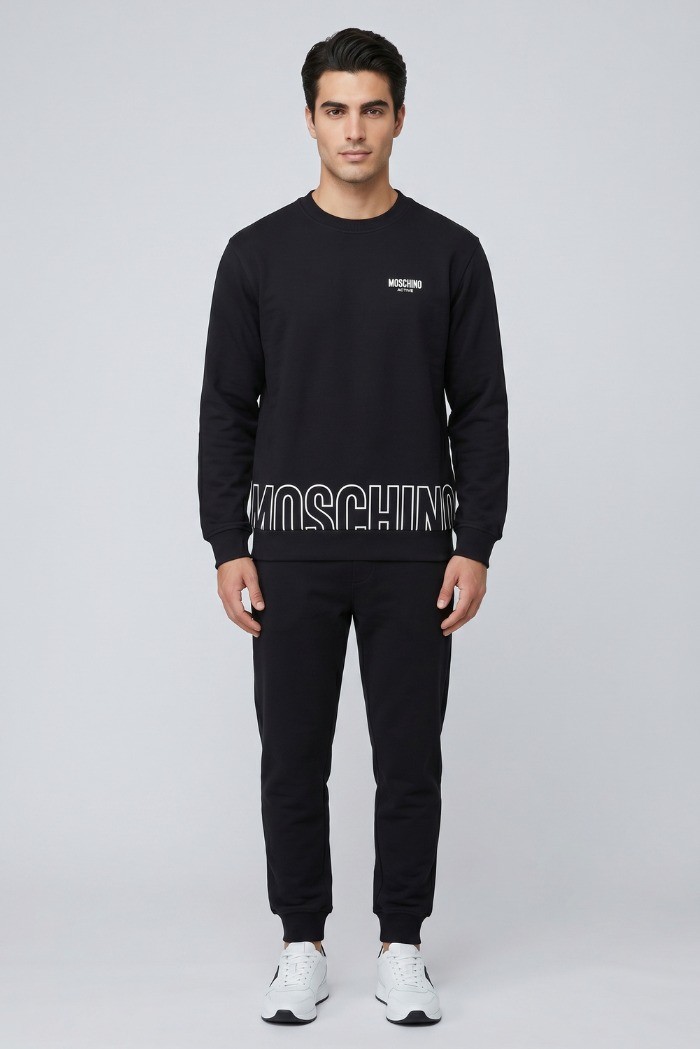 Moschino felpa girocollo in cotone con stampa logo sul fondo V1A1711-4418 [c454ebf2]