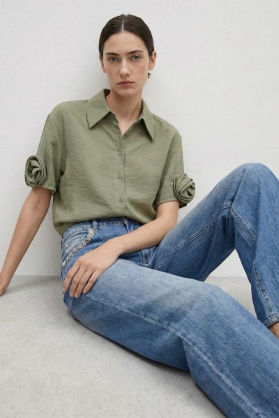 Influencer camicia con dettaglio tridimensionale 05Y161 [017f21b9]