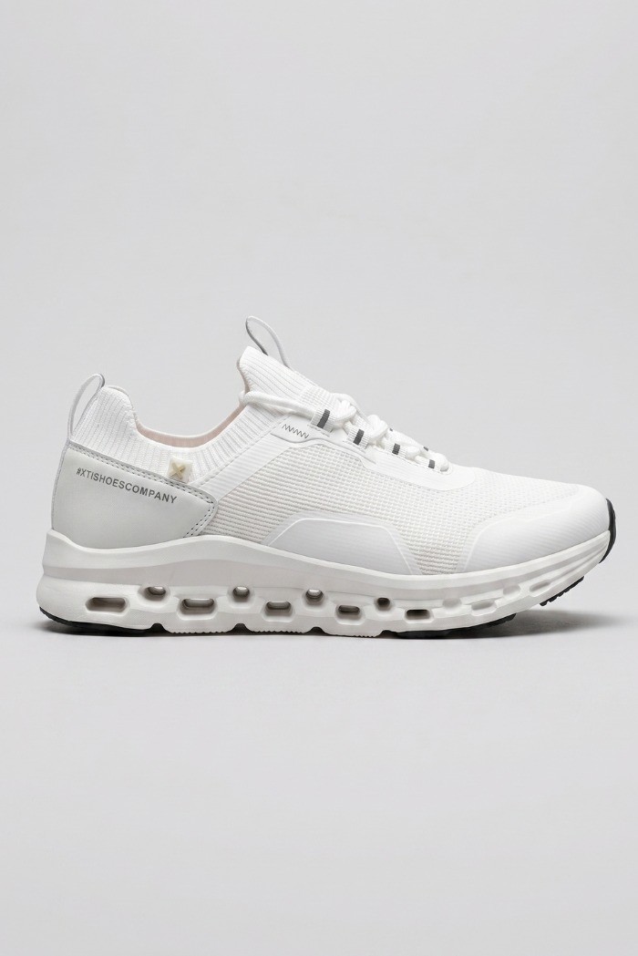 Xti sneaker allacciata in tessuto 143923 [289f073d]