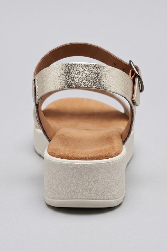 Claude sandalo con fascia effetto texture e cinturino ART 9 [35f2327c]
