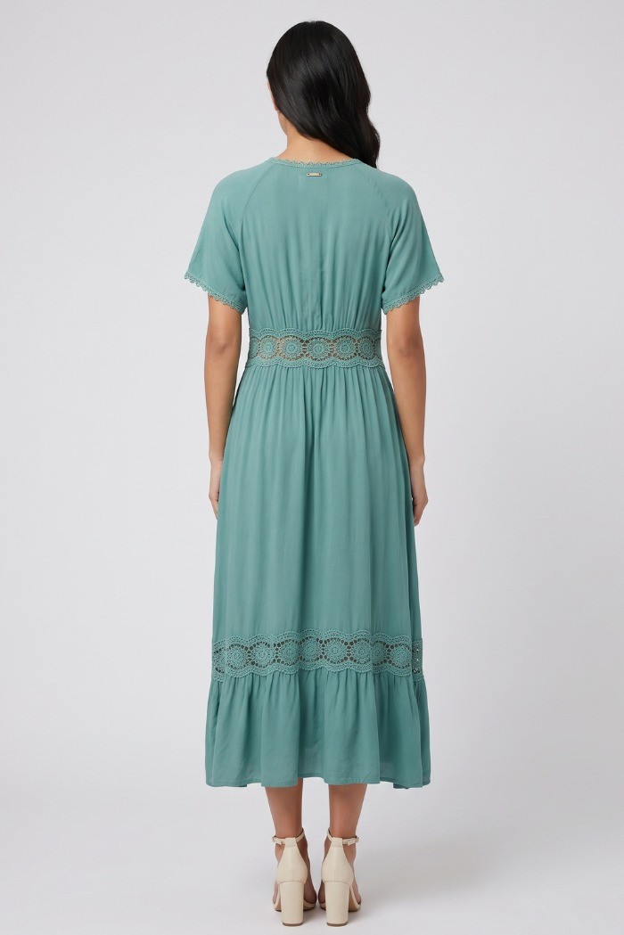 Influencer abito con passamaneria in pizzo 05Y174 [ef71621e]