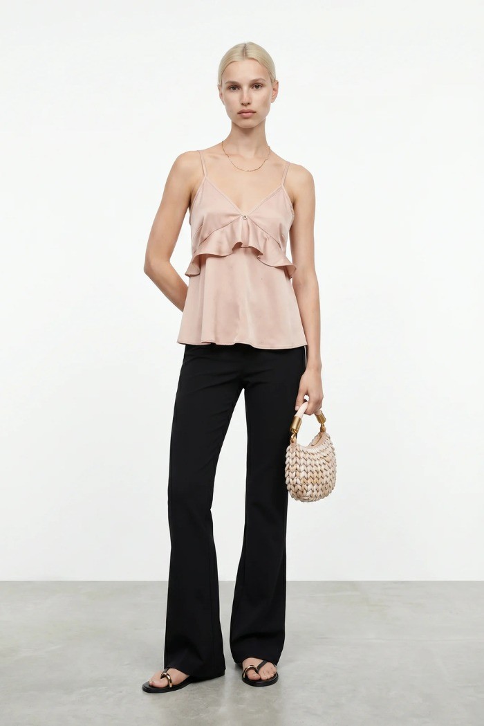 Influencer top scollo a V con volant 05Y192 [f3bcc1bd]