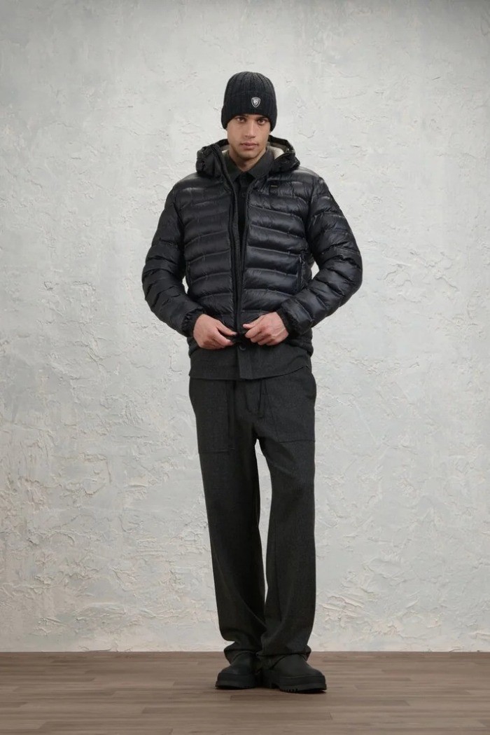 Blauer giubbetto termosaldato con cappuccio Charles 26WBLUC02218-007284 [8ff6fe21]