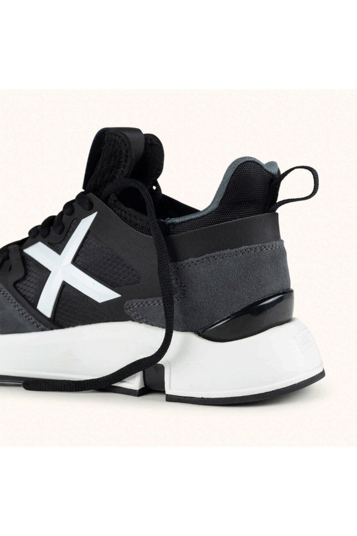 Munich sneaker allacciata con logo Clik 110 4172110 [5cc2b592]