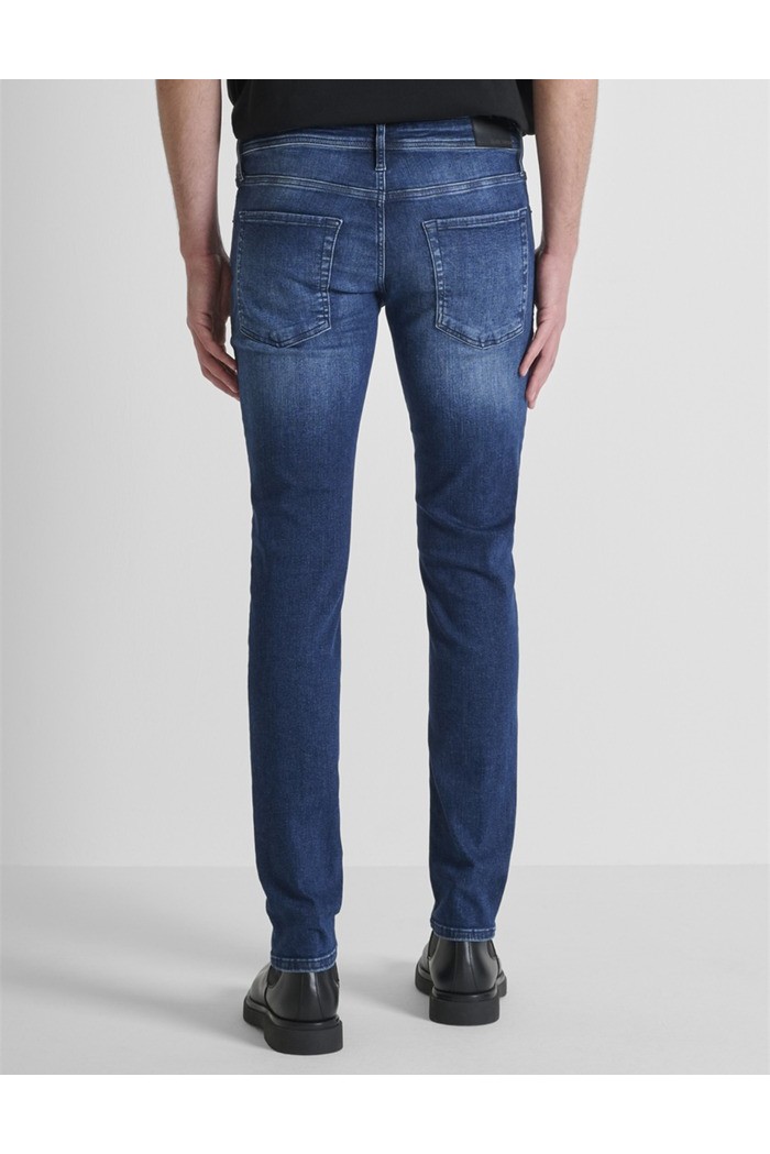 Antony Morato jeans tapered fit in titan blue icon Ozzy MMDT00241-FA750611-W12104 [3bffc52a]