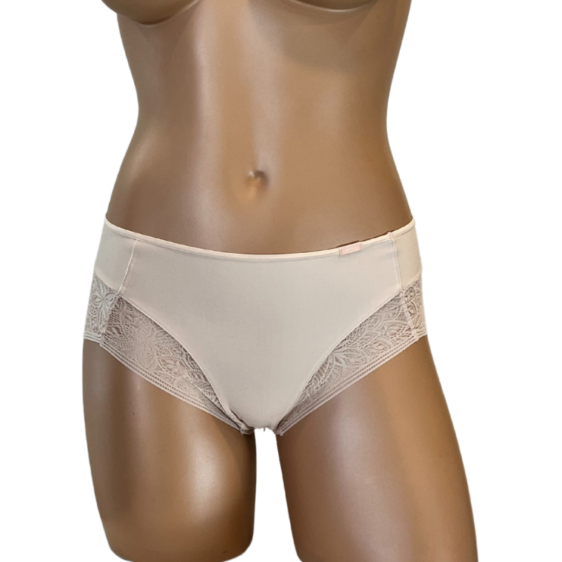 Brislip Finesse vita media Janira nudo