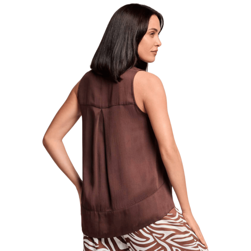 Top Nora by David Brown